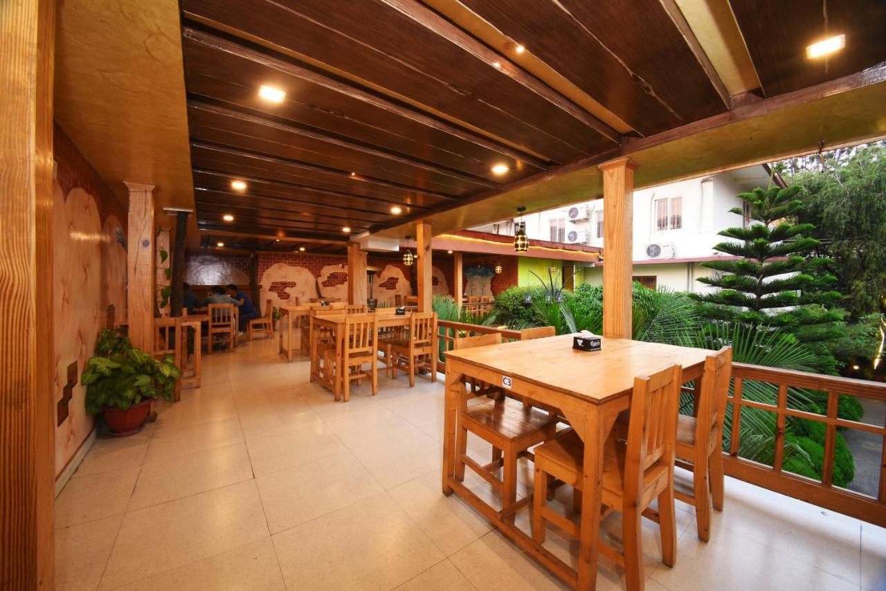 Hotel Thamel Park カトマンズ エクステリア 写真